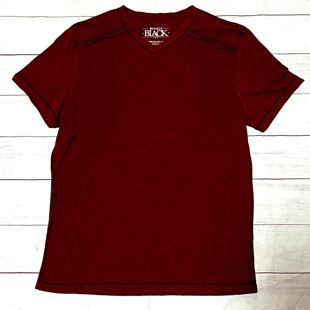 Men’s Buckle Tee